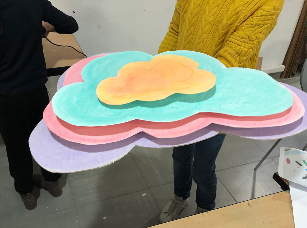 nuages peint fabriqué par un enfant